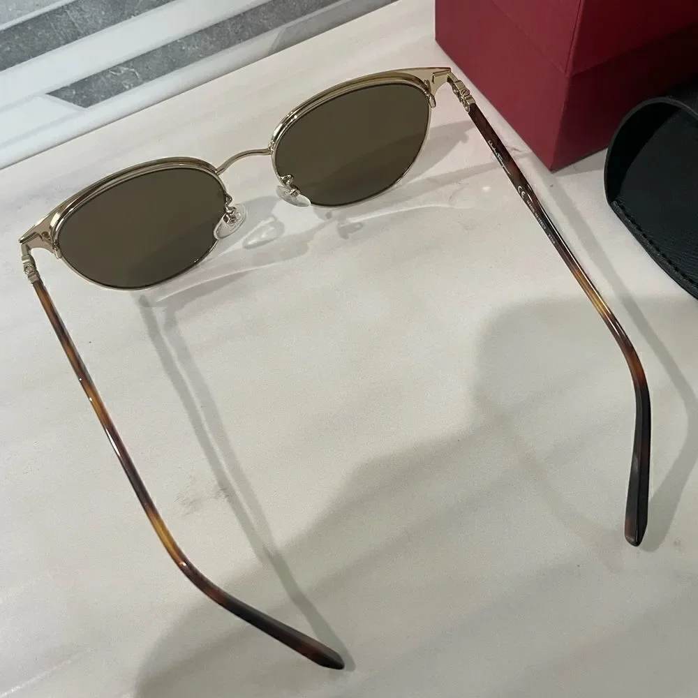 NIB SALVATORE FERRAGAMO SF2201S-723-53 Ladies Sunglasses